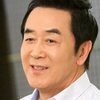 Han Jin-hee as Sang-min's father