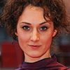 Hilda Péter as Suzie