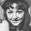 Maria Lease as Joan