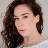 Halina Reijn as Ronnie