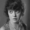 Mabel Normand as Actress Outside Studio (uncredited)