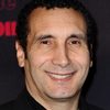 Zinedine Soualem as Omar - le patron du Cash'Halal