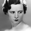 Marcelle Hainia as Emma Lestingois