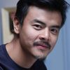 Dion Wiyoko as Arnold Limanto