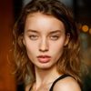 Giulia Maenza as Anna Del Monte