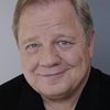 Joe Bays as Uncle Davis