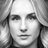 Jeanna de Waal as Princess Diana