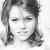 Holly Goss as Holly King