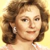 Carlin Glynn as Brenda Baker