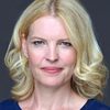 Lesley Pahl as Dorothy