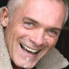 Michel Michelis as Tomber (voice)