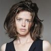 Maaike Neuville as Elke