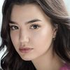 Ali Skovbye as Abigail