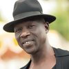 Seydou Boro as Hassan (segment "Place des Fetes")