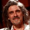 Jason Carter as William