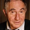 Nigel Hawthorne as Malvolio