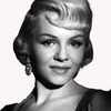 Véra Valmont as Myriam