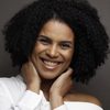 Priscila Maria as Dra. Julia