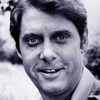 Paul Linke as Rod Merredi