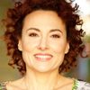 Flaminia Fegarotti as Art Admirer
