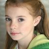 Darrian McClanahan as Young Joanna Mills