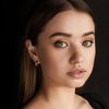 Emilija Baranac as Genevieve