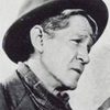 Armando Arriola as Policía