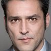 Jean-Pierre Martins as Professeur Ravi