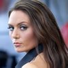 Zara Phythian as Brunette Zealot