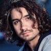 Mauro Vaca as Juan
