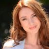 Veronika Issa as Jen