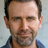 Eddie Bowz as Richard