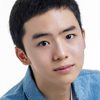 Moon Woo-jin as Hee-Joon
