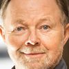 Jesper Asholt as Torkilds Far