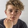 Matthew Vey as Michael Sachs