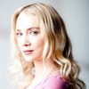 Phoebe Falconer as Janice Springfield