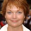 Pamela Reed as Terry Scanlan Pinter