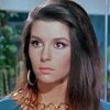 Daniela Giordano as Girl in Phone Booth (uncredited)