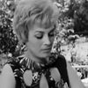 Olga Mayer as Laura