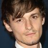 Giles Matthey as Eddie