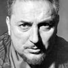 Pierre Brasseur as Le Grec
