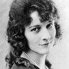 Carol Dempster as Inga