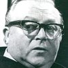 Robert Dorning as Concierge