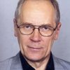Stefan Knothe as Mr. Bielecki