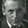 Poul Müller as Asmussen