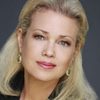 Melody Anderson as Dale Arden