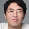 Lee Hyun-kyun as Doctor
