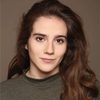 Lucía Tinajero as Paula
