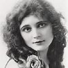 Claire McDowell as Struthers' Secretary (uncredited)