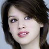 Jamie Grant as Daphne